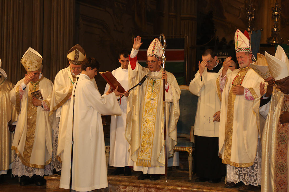 Monsignor Marco Prastaro Vescovo di Asti_432.jpg